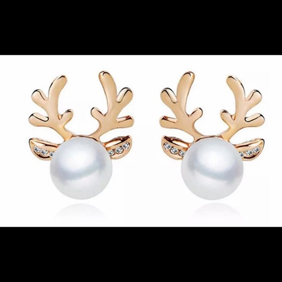 Pearl Reindeer Earrings - Picture 1 of 8